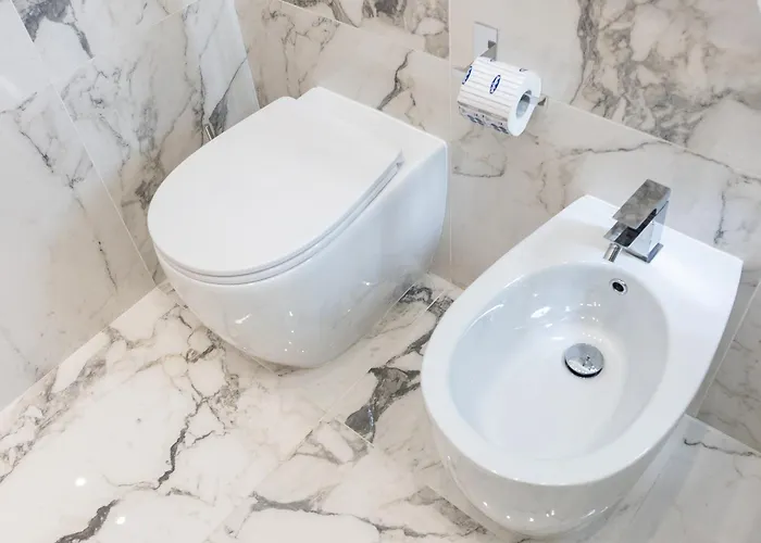 Iron Luxury Konukevi 4*