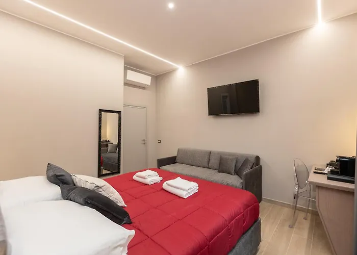 Konukevi Iron Luxury 4*