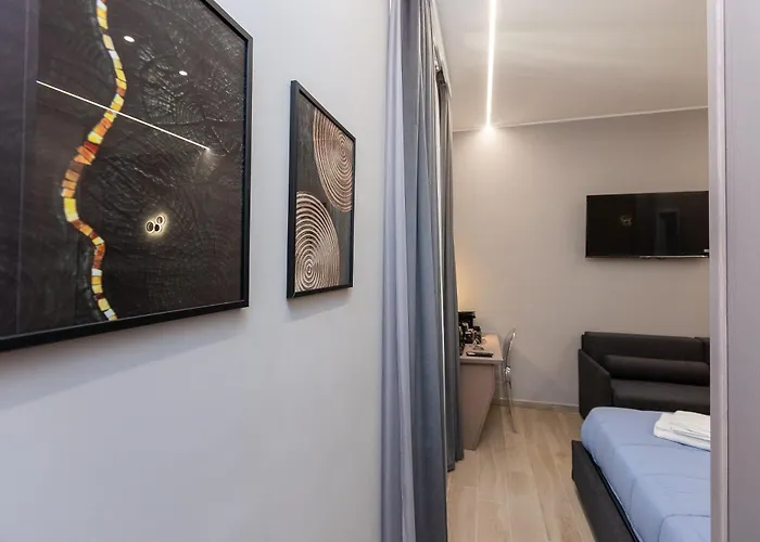 Iron Luxury 4* Roma