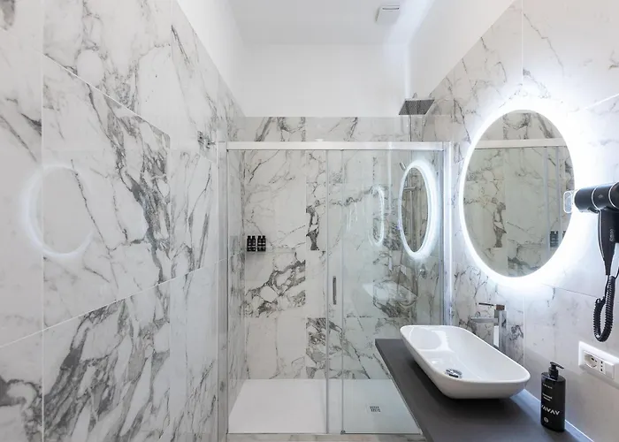 Iron Luxury Konukevi Roma