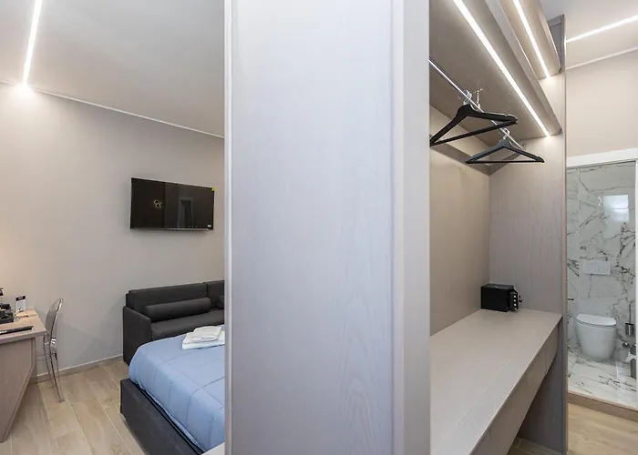 Iron Luxury Konukevi 4*