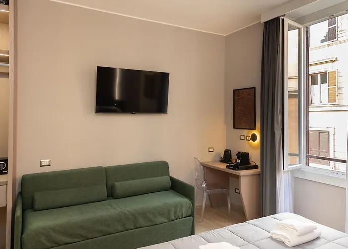 Iron Luxury Konukevi 4*