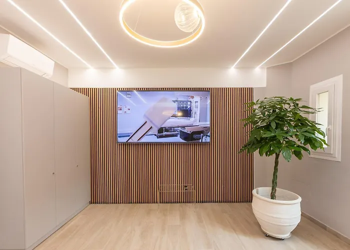Iron Luxury Konukevi 4*