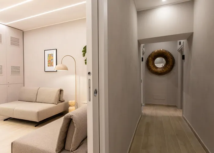 Iron Luxury Konukevi 4*